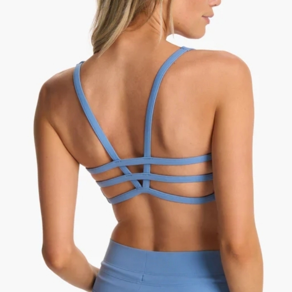 Vuori Yosemite Sports Bra - Isle Blue - Picture 2 of 10